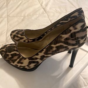 New Bandolino stilleto heel shoes